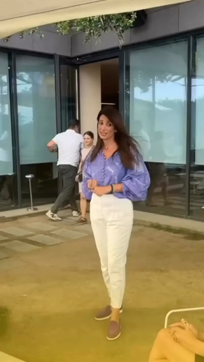 mariapampoukidi_corporate_TBWA_istanbul_video